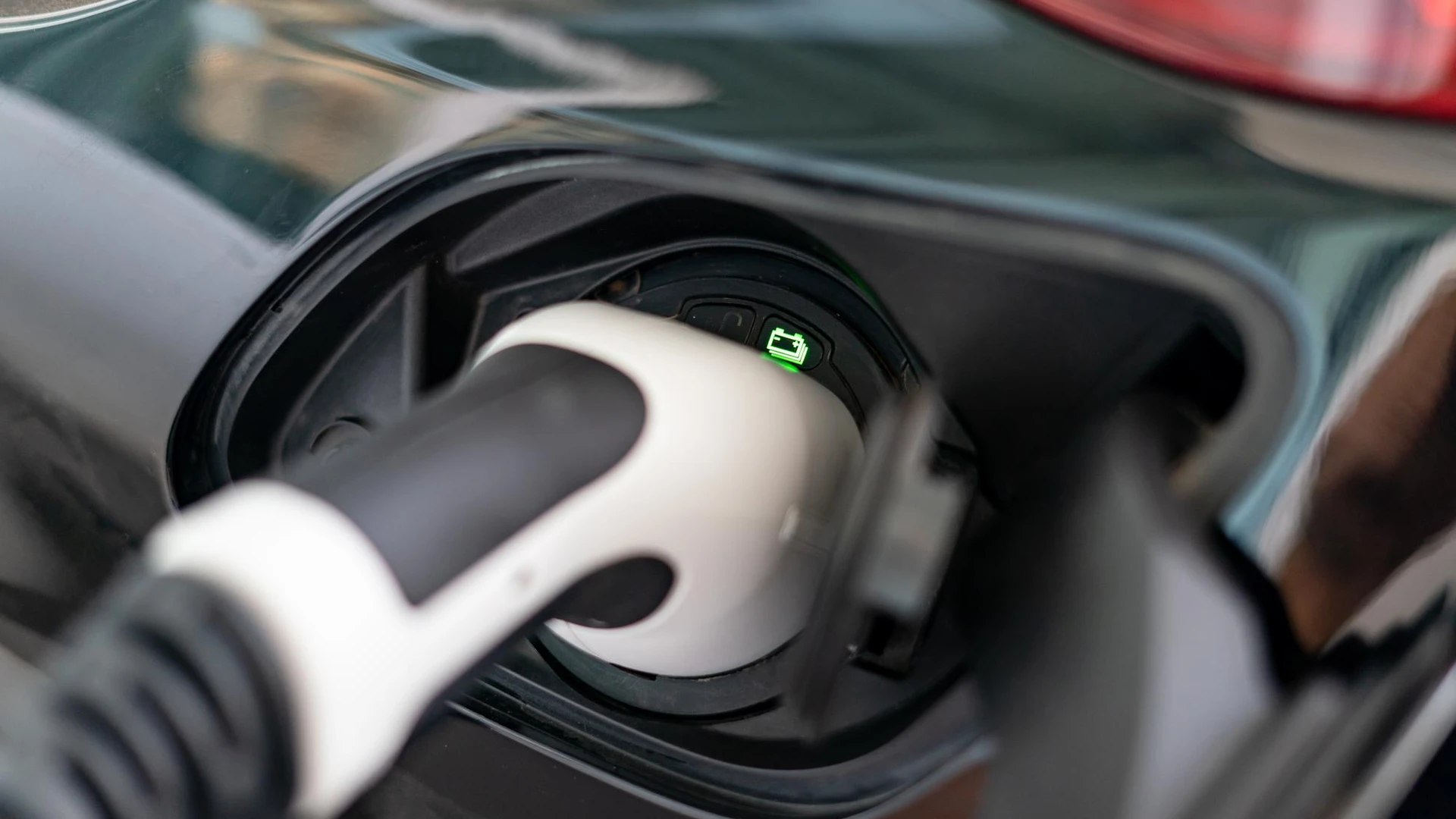 Diferencias clave entre híbrido enchufable y mild hybrid para elegir mejor